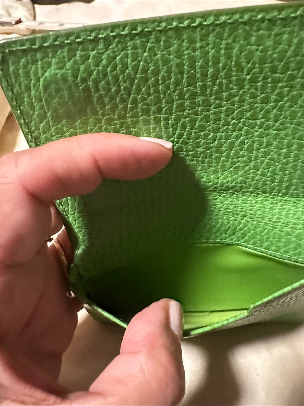 New Lodi’s Green Pebbled Leather Card Holder size 4” x 2 1/2” - Picture 3 of 4